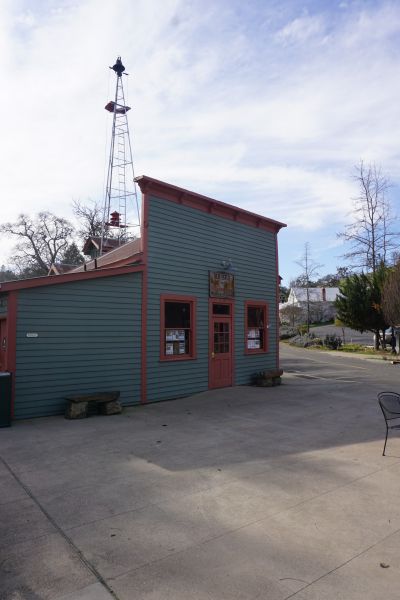 [Picture of Firehouse]